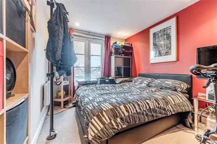 Apartment For Sale in Leeds, England