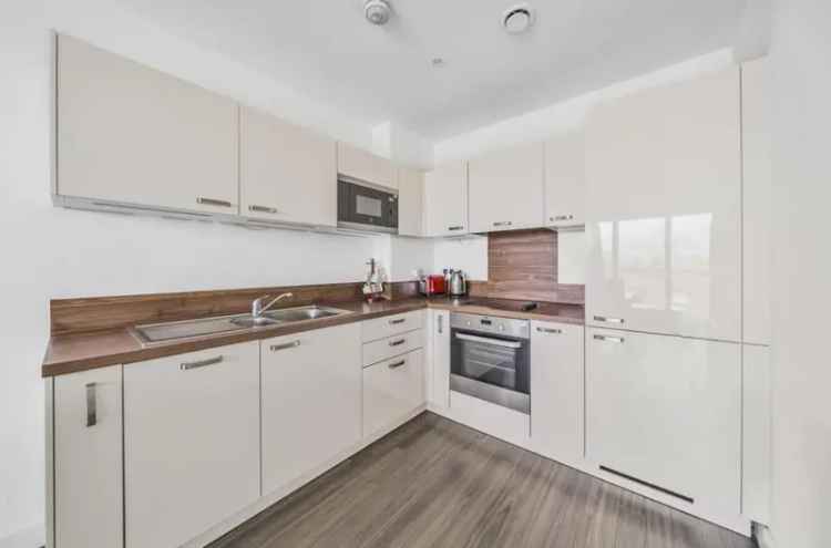 1 Bed Apartment Catford Green South Facing Balcony 146 Year Lease