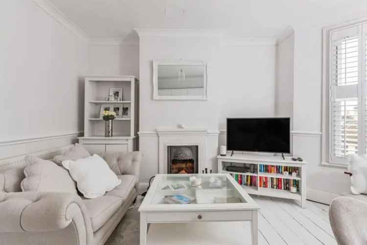 2 Bedroom Maisonette for Sale in Bath with Fantastic Views
