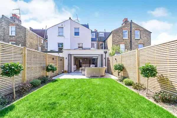 Stunning Modernized Victorian Terrace in Putney
