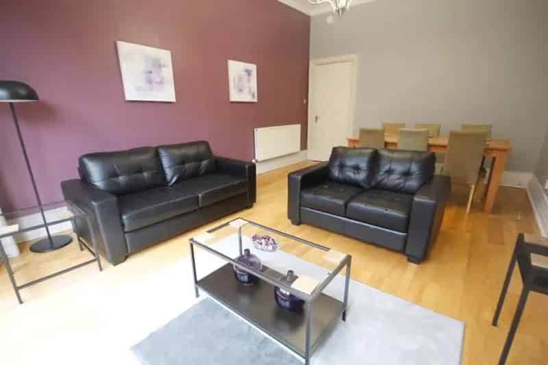 2 Bedroom Flat to Rent