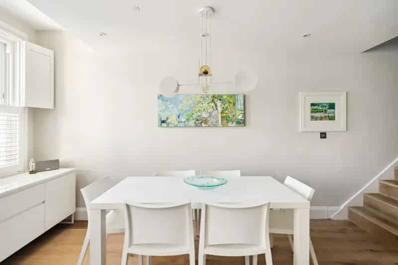 Four Bedroom Apartment Near River Thames East Twickenham