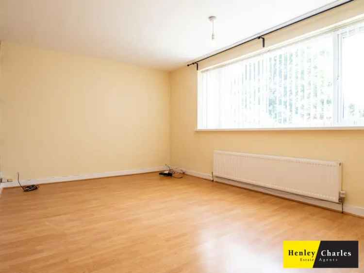3 Bedroom Semi-Detached House For Rent