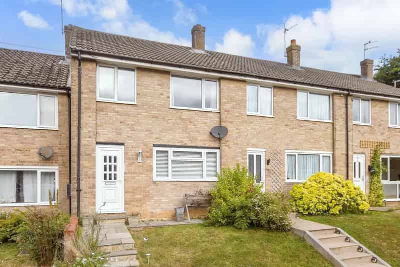 3 bedroom terraced house for sale