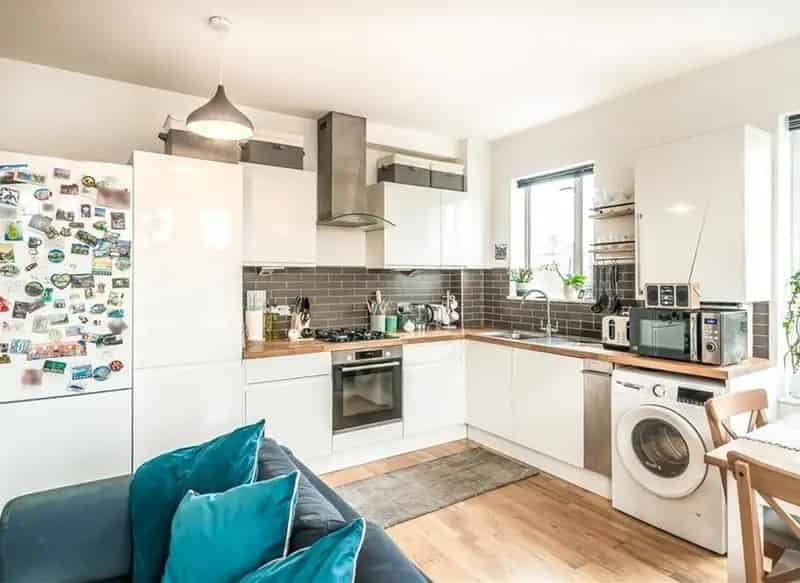 Spacious 2 Double Bedroom Flat Near Oval Stockwell Brixton