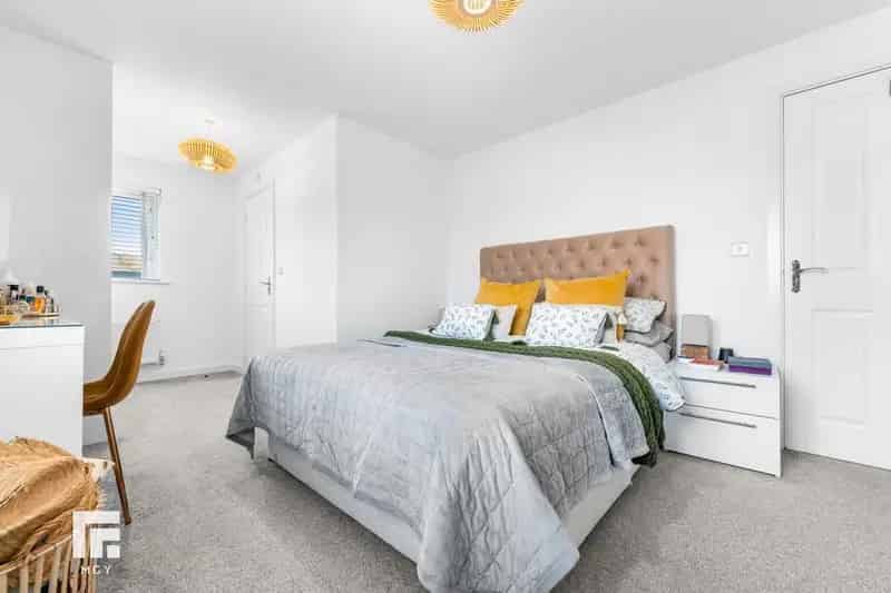 3 Bedroom Detached House for Sale in Cardiff