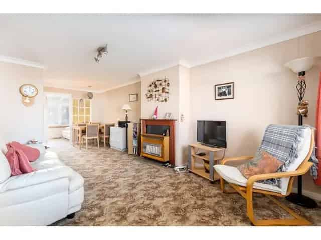 3 Bedroom Semi-Detached House for Sale in Currie