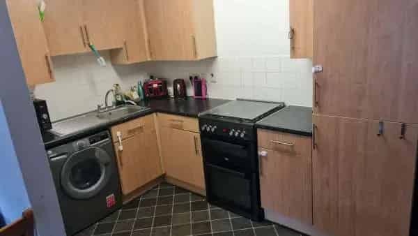 Large 2 Bedroom First Floor Flat