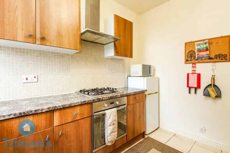2 Bedroom Apartment House to Rent for Students