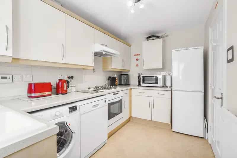 3 Bedroom Detached House For Sale Meanwood