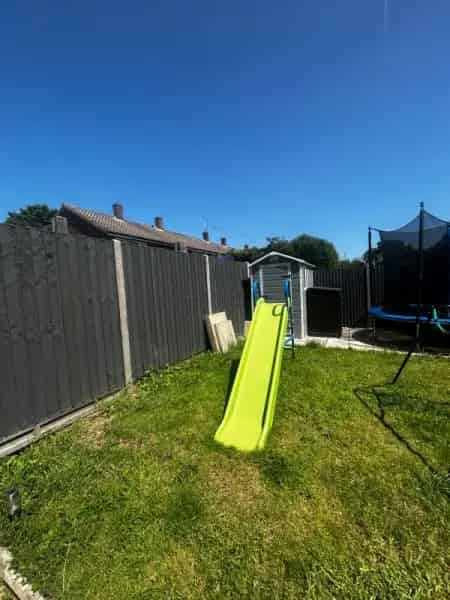 Large 2 Bedroom House with Renovated Kitchen and Bathroom