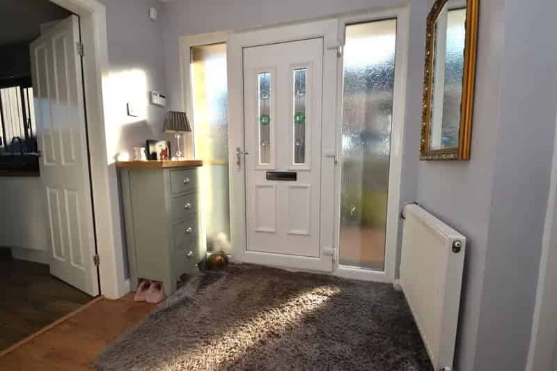 3 Bedroom Semi Detached House For Sale Thackley