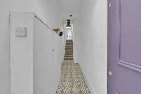 1 room flat of 209 m² in London