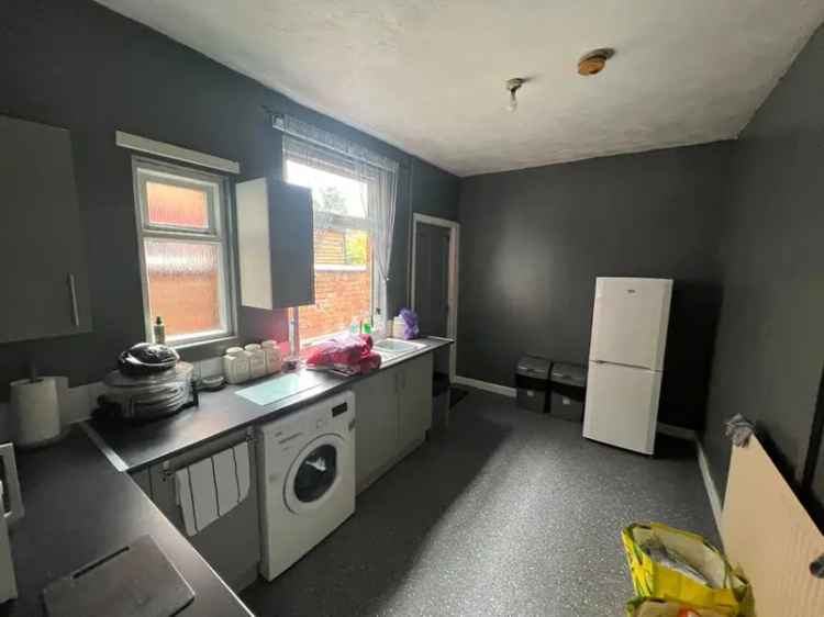 3 Bedroom Mid Terrace House for Sale Wigan