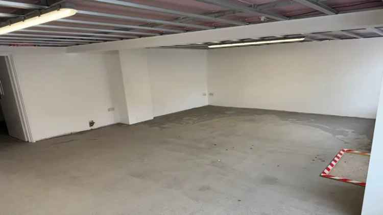 Beaconsfield Old Town Retail Space To Let 443 sq ft