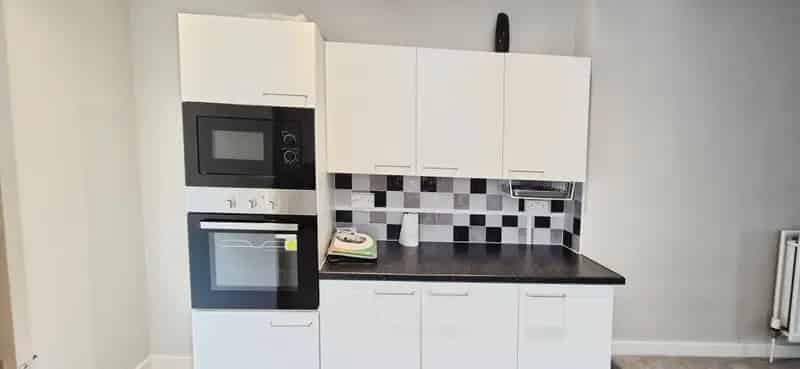 1 Bedroom Flat Zero Deposit Available Modern Open Plan High Quality Appliances