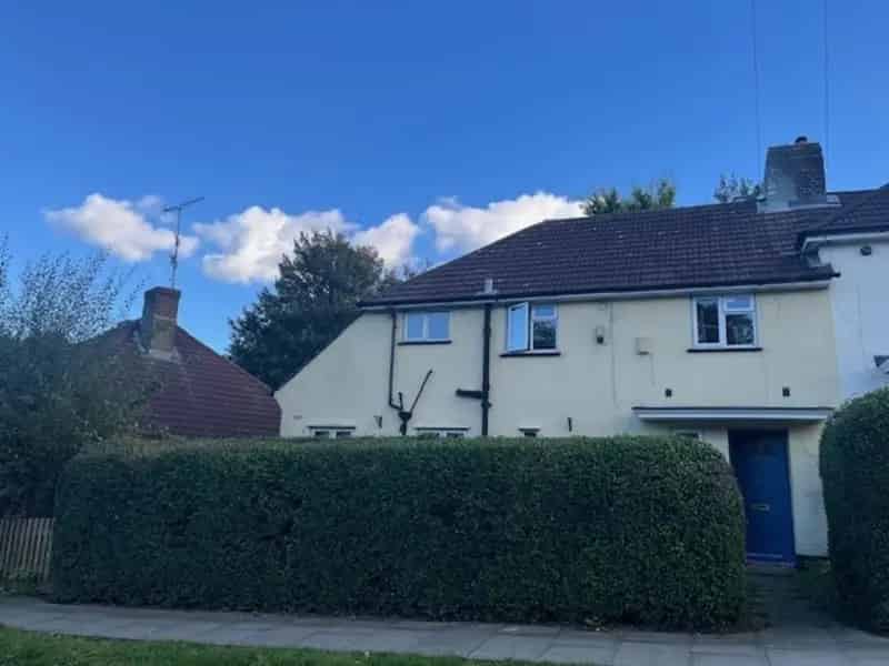 6 Bedroom Semi Detached House For Sale