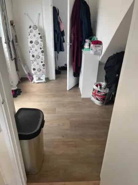 Beautiful Semi Detached House in Tilgate Near Gatwick