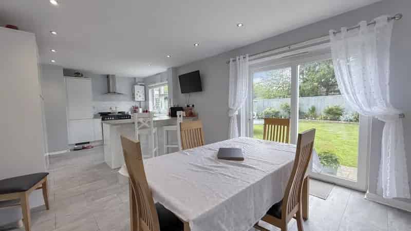 4 Bedroom Detached House For Sale in Bratton Wiltshire