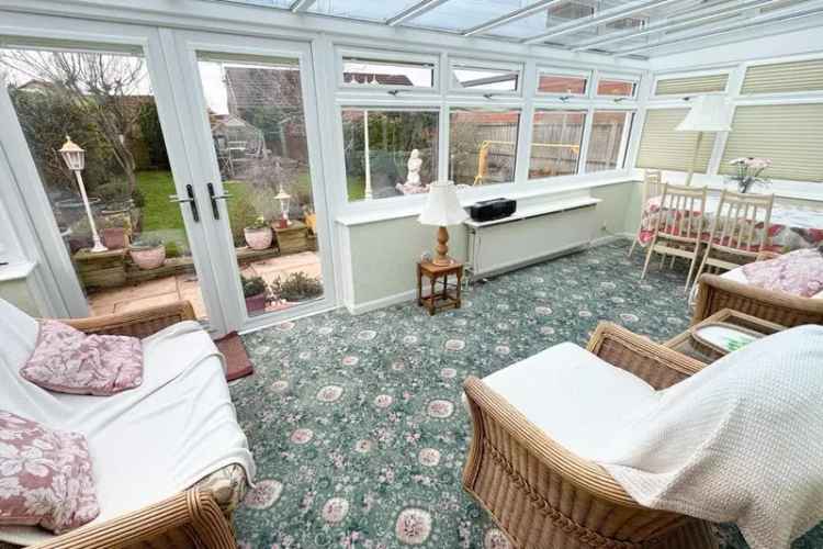 2 bedroom detached bungalow for sale