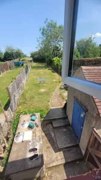 2 Double Bedroom Maisonette Near Train Station and Park