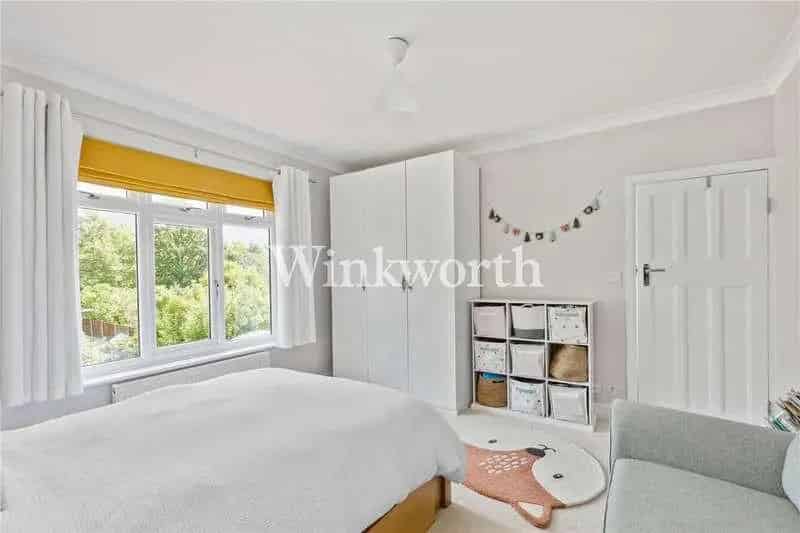3 Bed Semi-Detached House For Sale