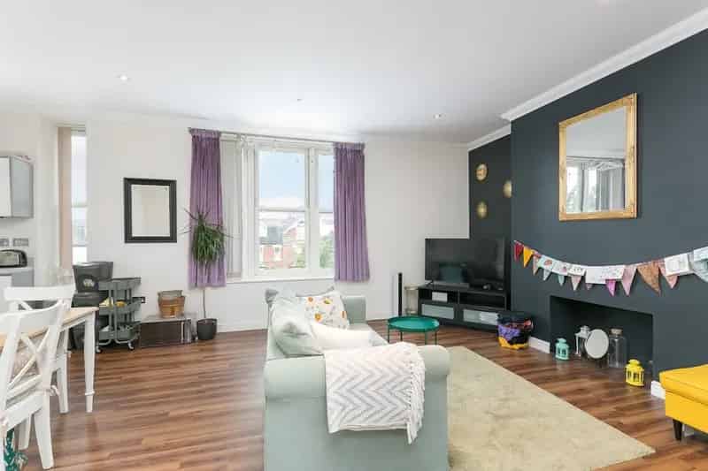 Flat For Rent , Widmore Road, London, England