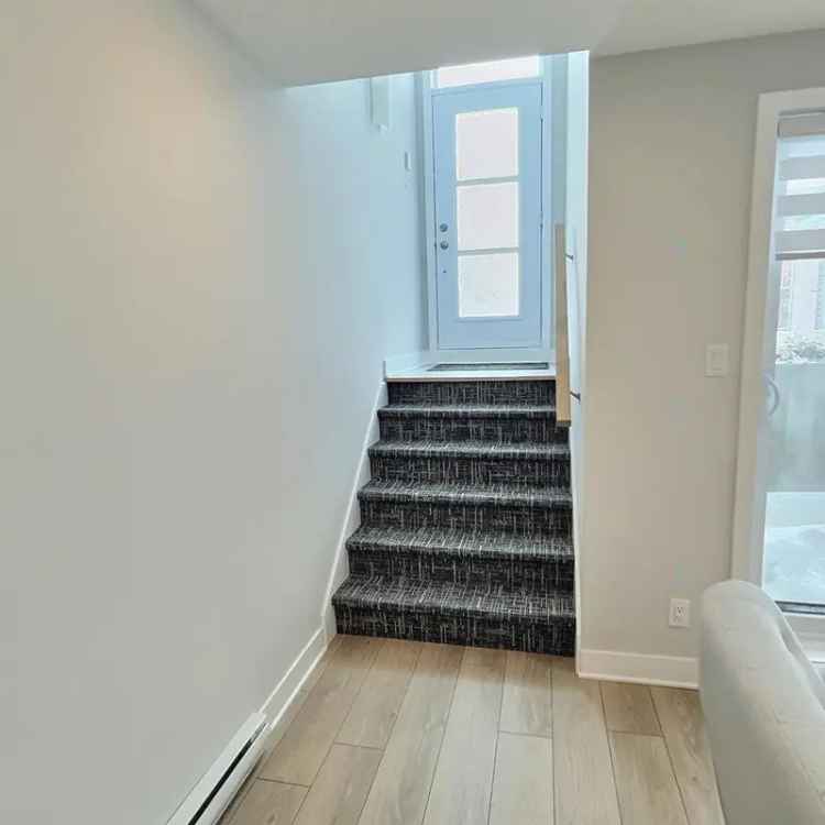 Modern Condo near Schools Parks and Trails