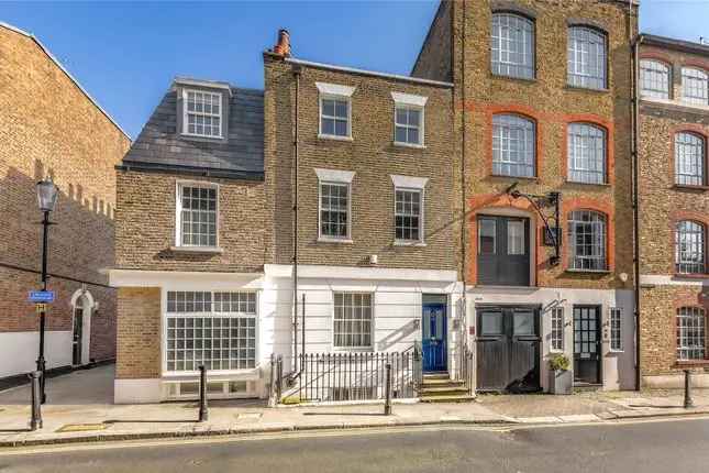 Terraced House for Sale in Chelsea SW3 - Newly Built with Studio