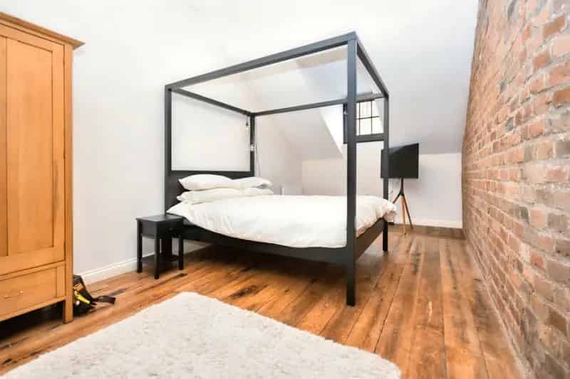 5 Bedroom Terraced House Wakefield City Centre Multi-Generational Living