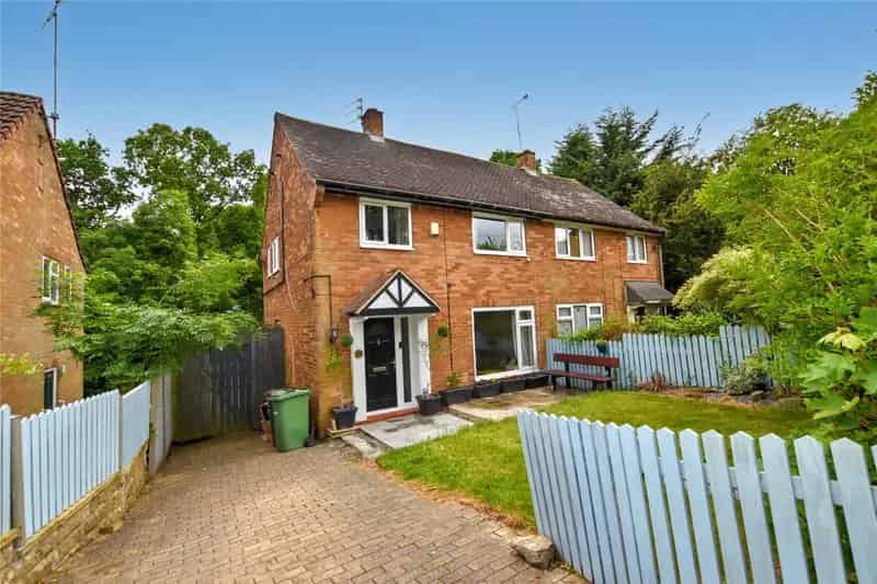 Family Semi-Detached Home Near Gledhow Valley Woods