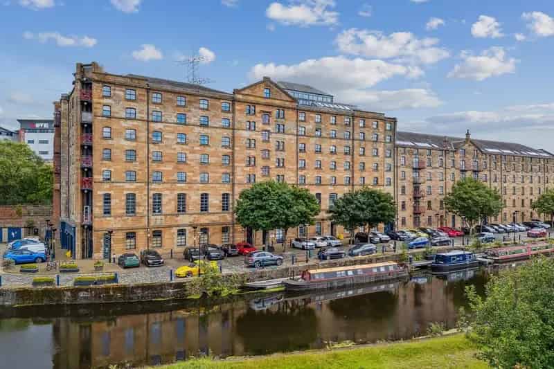 3 Bedroom Flat for Sale - Ideal PRS Investment