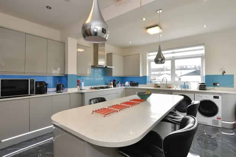 Spacious 4 Bedroom Semi Detached House For Sale Ideal For Families
