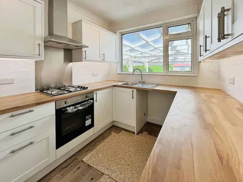 3 Bedroom Detached Bungalow to Rent