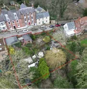 0.14 Acre Garden Site with 3 Garages
