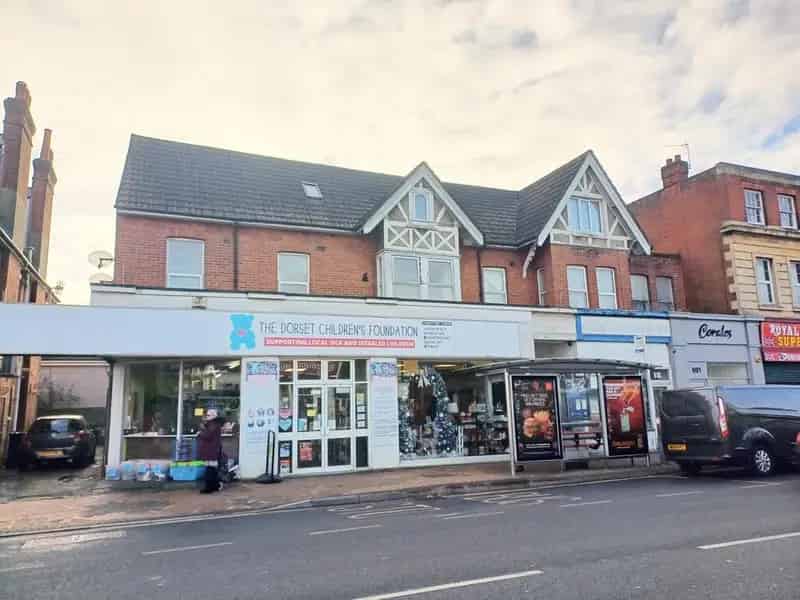 2 Bedroom Apartment Bournemouth UNFURNISHED Water Sewer Included