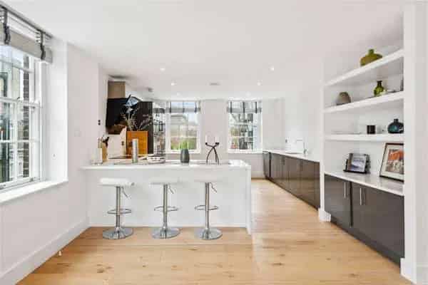 Queens Court, Queensway, London, W2 4QN | Property for sale | Savills