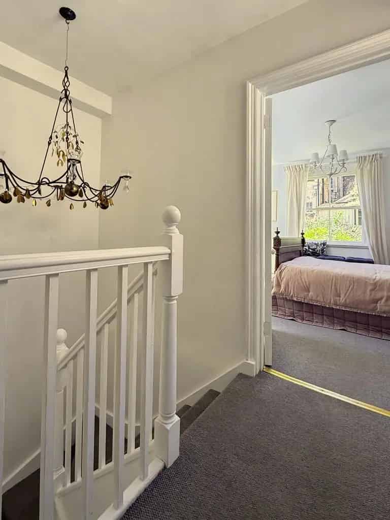 2 Bedroom Georgian Cottage for Sale in Bath City Centre
