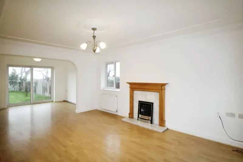 4 Bedroom Detached House to Rent