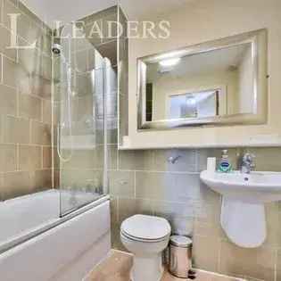 2 Bed 2 Bath City Centre Apartment Manchester Secure Parking