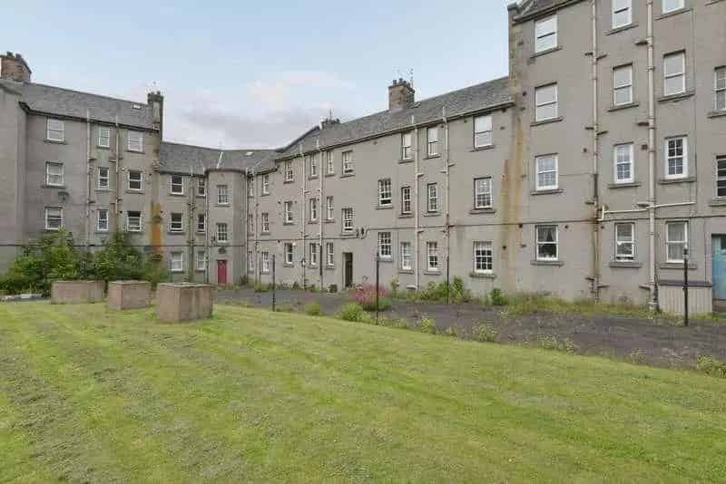 1 Bed Flat for Sale in Newington