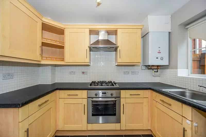 3 Bedroom Detached House to Rent Liverpool