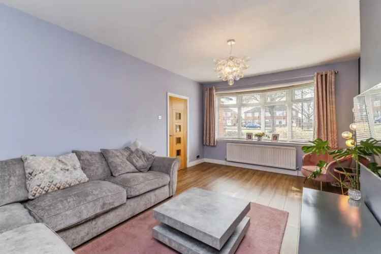 3 Bed Semi-Detached House Acklam Road Extended Kitchen Family Home Garage