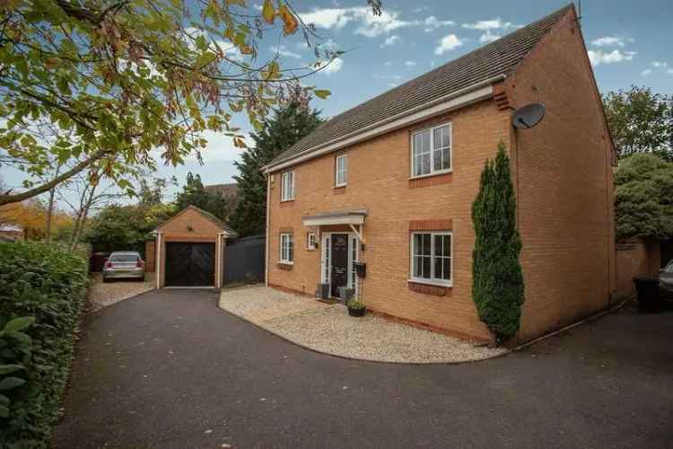 4 bedroom detached house for sale