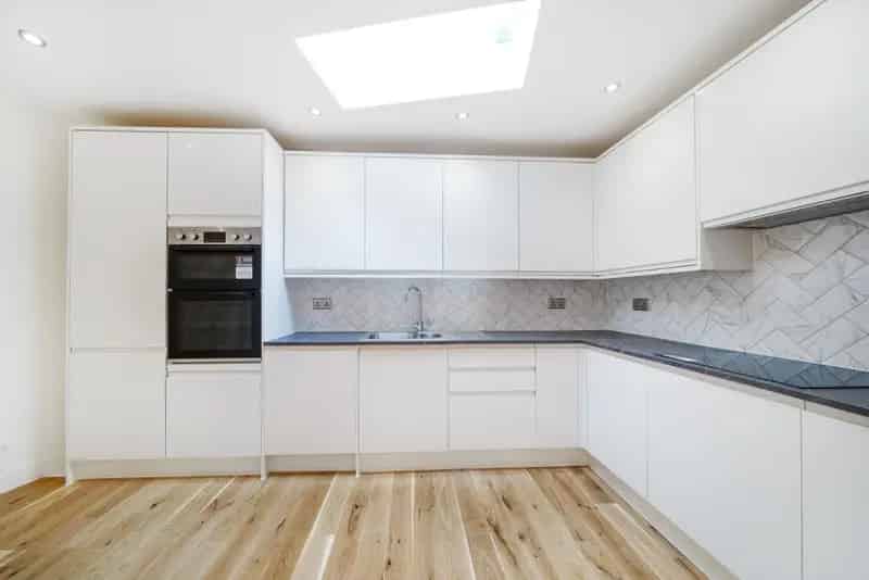 Superb Two Bedroom Duplex Apartment with Private Garden