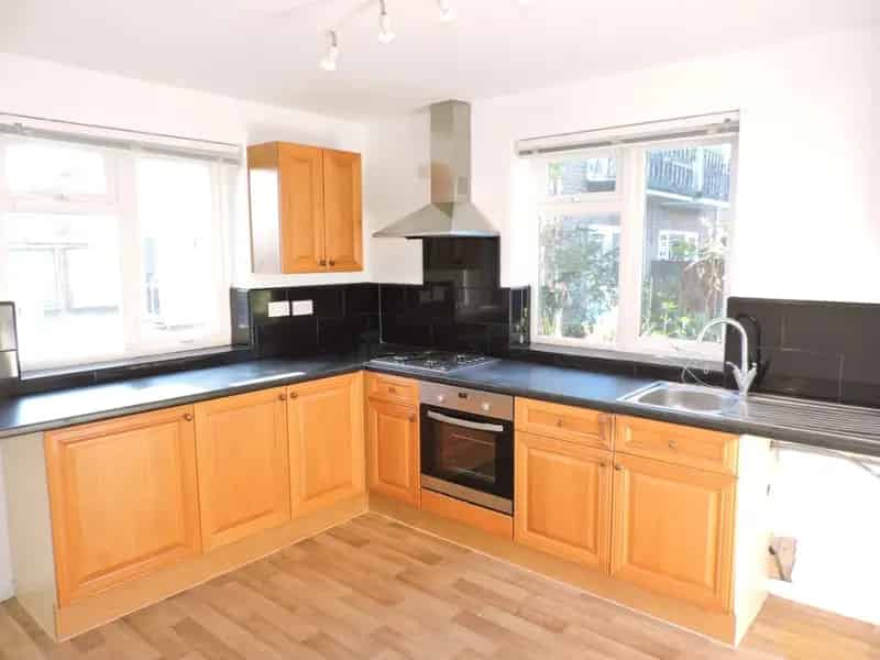 2 Bedroom Flat House to Rent Nottingham