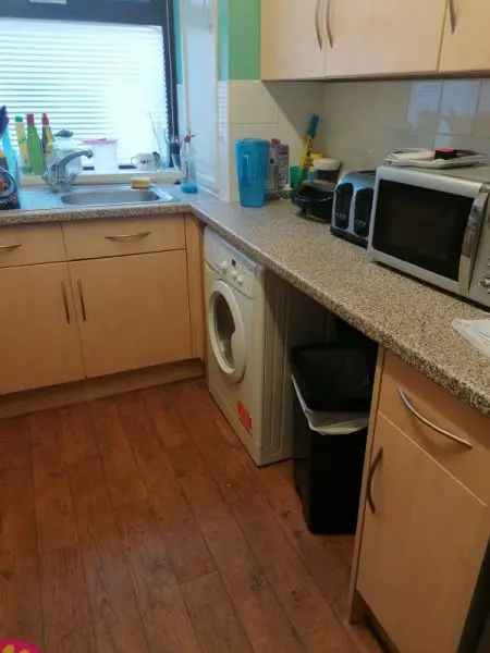 Flat For Rent in Dunstable, England