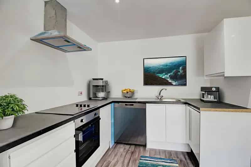 2 Bedroom Flat House to Rent Near Redcatch Park