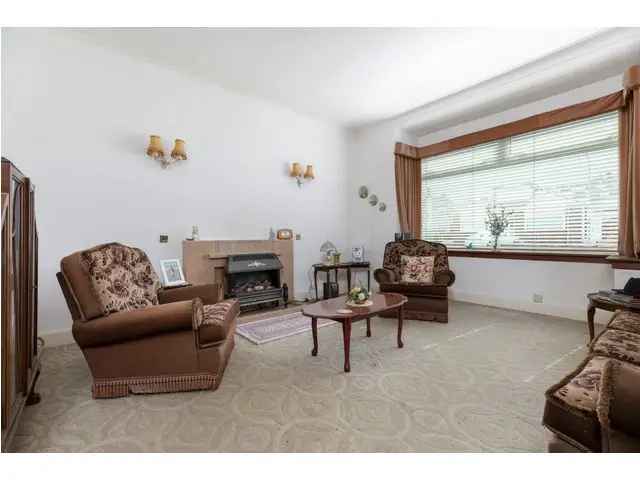 3 Bedroom Detached Bungalow For Sale