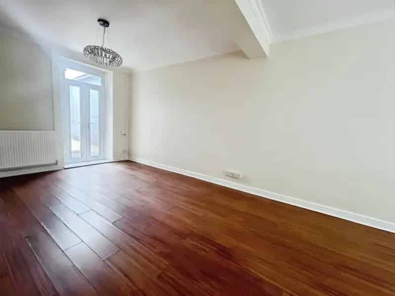3 bedroom terraced house